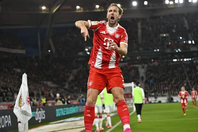 内马尔伤愈复出首战造三球，巴西天王满血归来